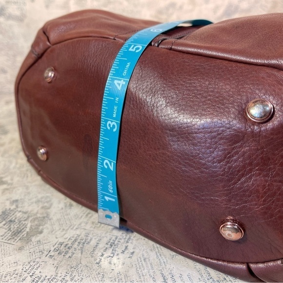 B. MAKOWSKY Alice Shoulder Bag Brandy - Picture 15 of 16